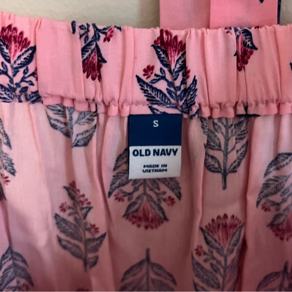 Old Navy Pink Maxi Sundress - Picture 2 of 3